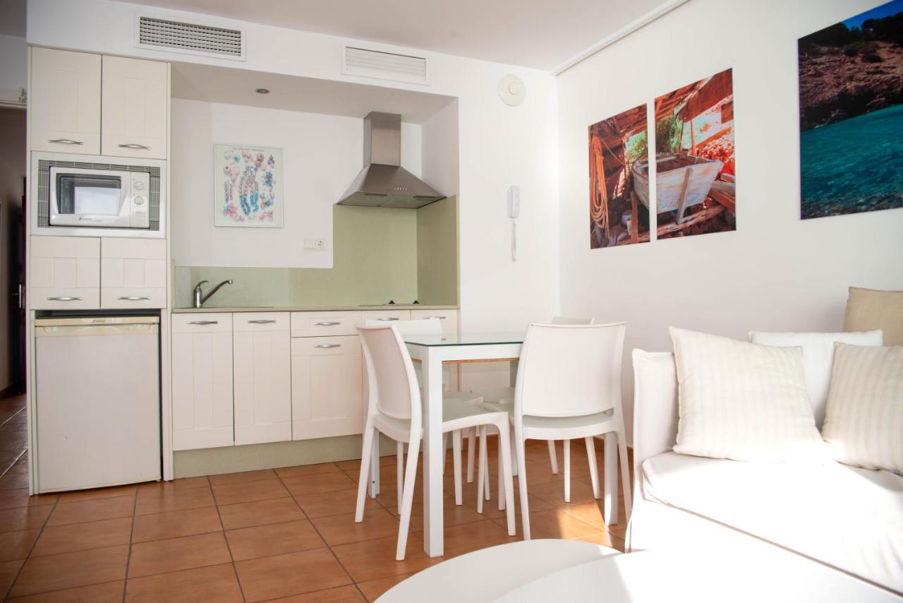 Apartamentos Llobet Ibiza Extérieur photo