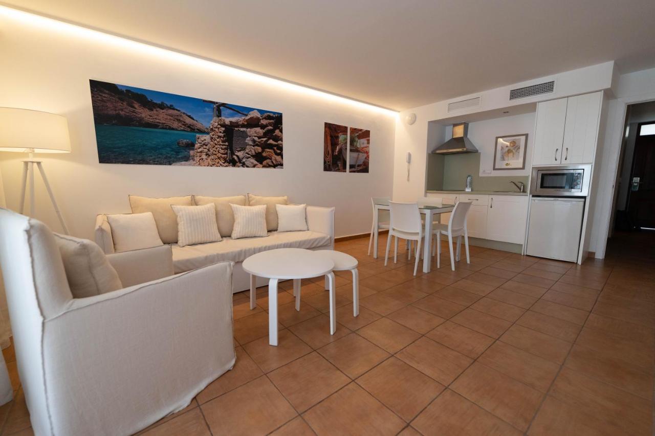 Apartamentos Llobet Ibiza Extérieur photo